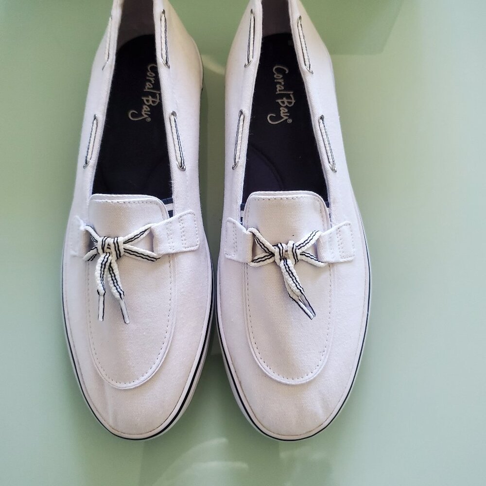 Shoes - Picture 2 of 5